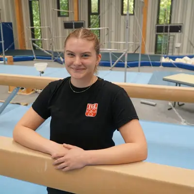 Eine Übungsleiterinnen für Leistung- Allgemeingruppe weiblich